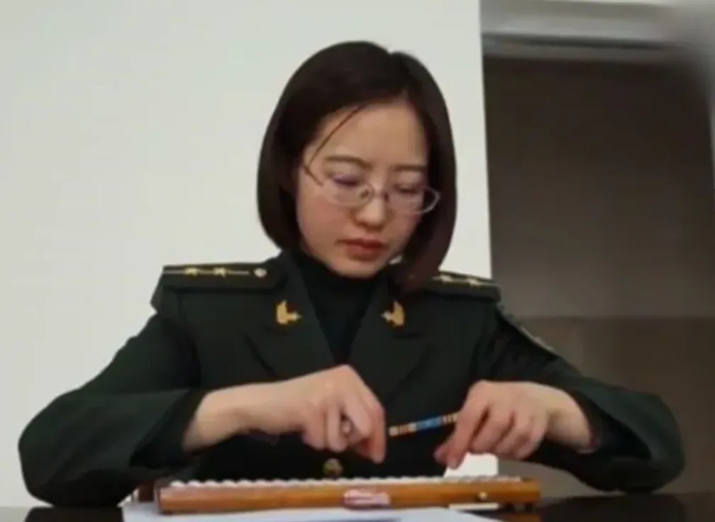 “算”她厉害！11岁特招入伍、7次立功！