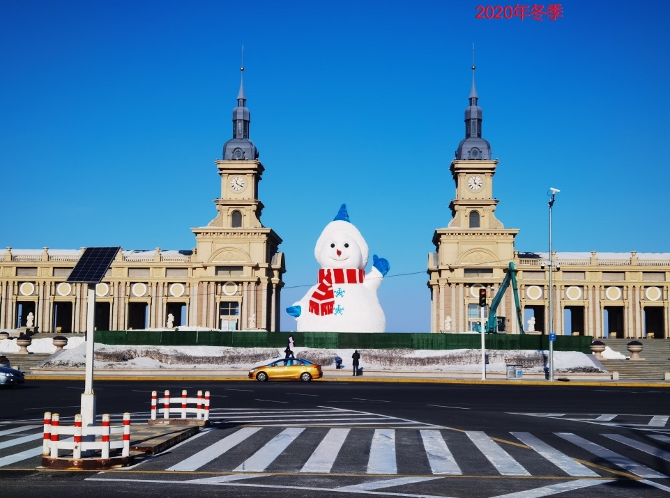 哈尔滨“顶流”回归!雪白圆滚滚的我,伴着冬天的脚步又来啦~ 哈尔滨“顶流”回归!雪白圆滚滚的我,伴着冬天的脚步又来啦~