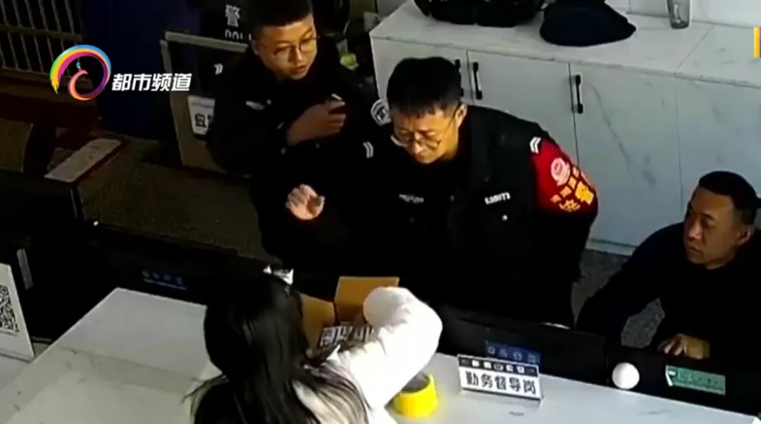 花253元寄一箱牛奶?快递员:不对劲,报警! 花253元寄一箱牛奶?快递员:不对劲,报警!