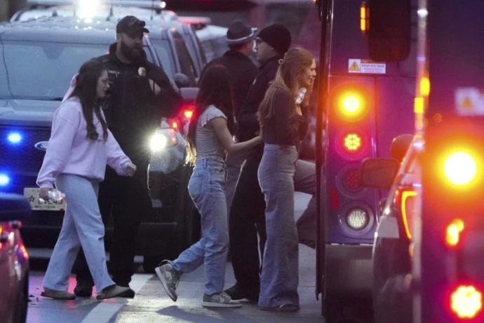 每小时2人死于枪击，美国哪里才安全？