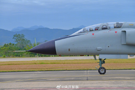 燃！空军航空兵飞训大片