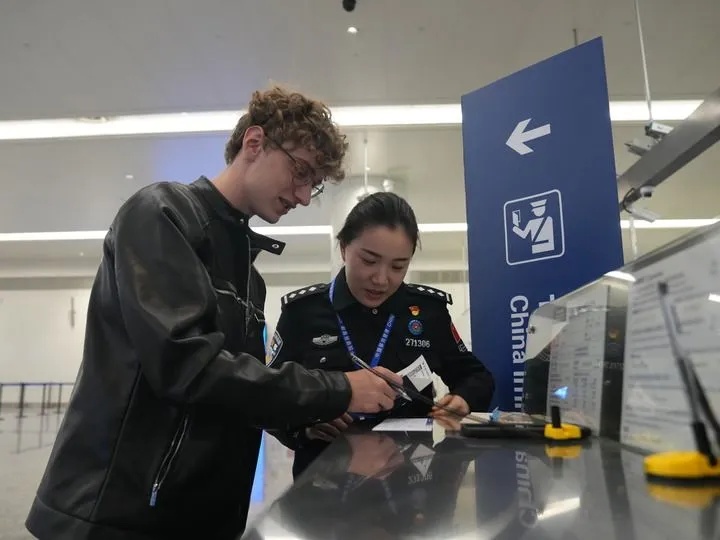 240小时、60口岸、24省份! 240小时、60口岸、24省份!