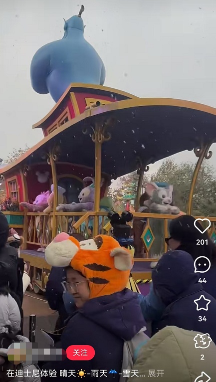 上海下雪了？刚刚，气象局回应！冷空气控场，网友：穿少了！新台风或将生成……