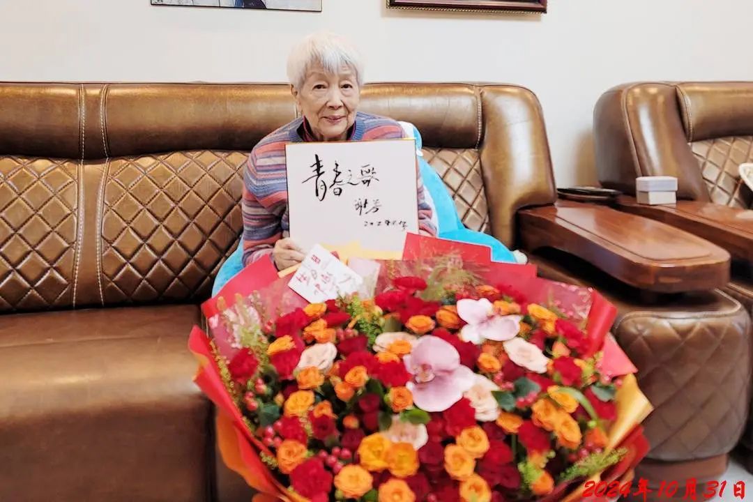 “林道静”谢芳辞世，《流金岁月》主持人潘奕霖追忆：这就是青春之歌