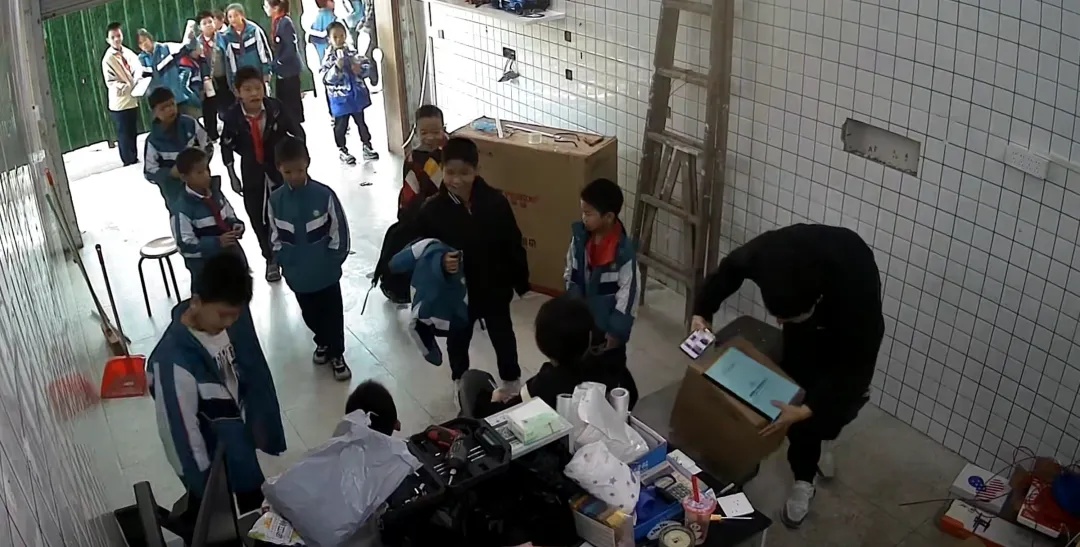 “感觉天都塌了”！这家店宣布倒闭！老板娘听劝…