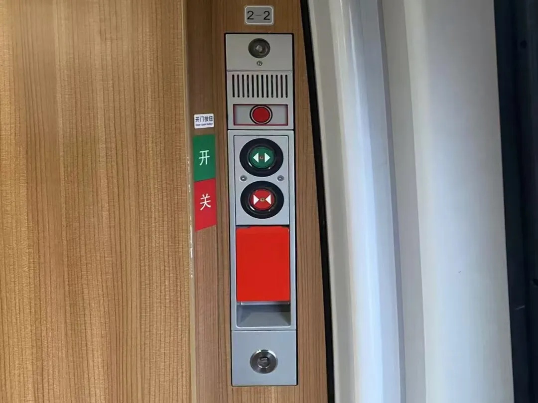 三胞胎坐高铁“买挂票”走红!带娃坐火车需要注意些什么? 三胞胎坐高铁“买挂票”走红!带娃坐火车需要注意些什么?