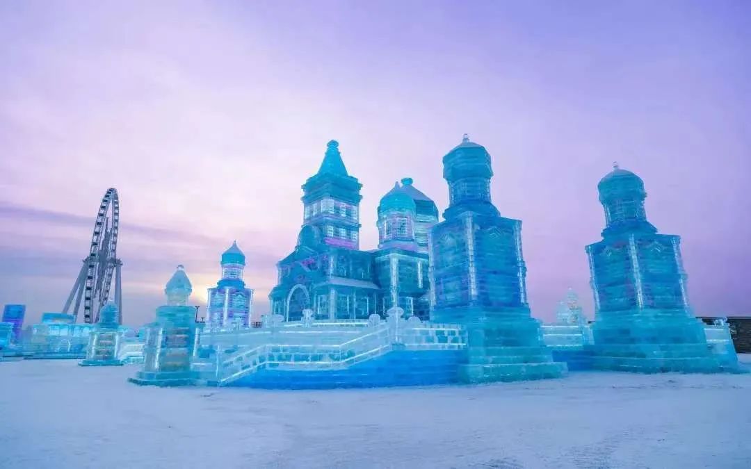 冰雪大世界冰雪盛宴蓄势待发，这份交通攻略转发收藏——