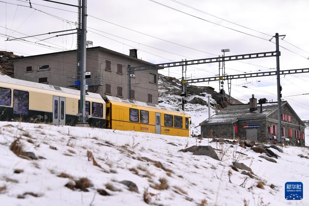 现代与传统的交响——穿越阿尔卑斯的百年铁路 现代与传统的交响——穿越阿尔卑斯的百年铁路