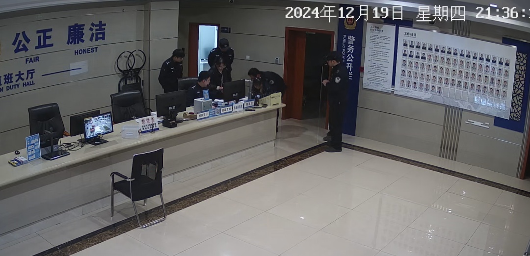 惊险180秒！台州一对母女冲进派出所……