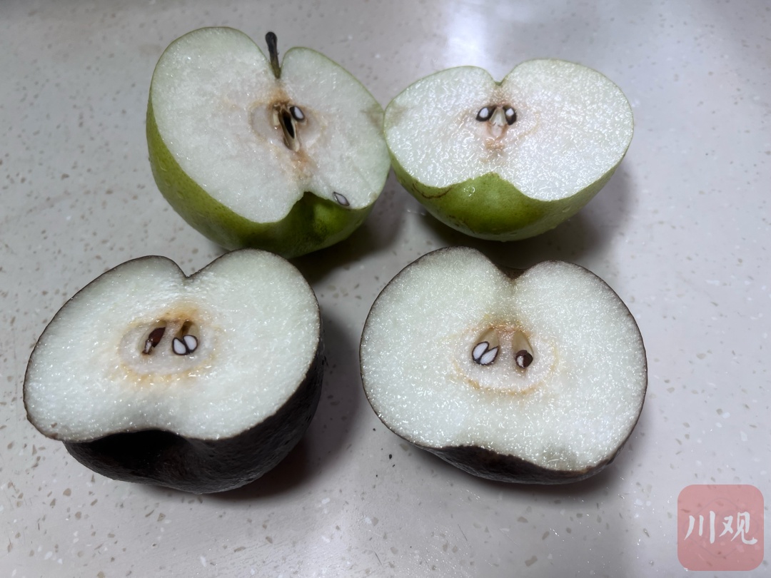 成都街头现高仿冻梨，专家：黑皮是“化妆的”
