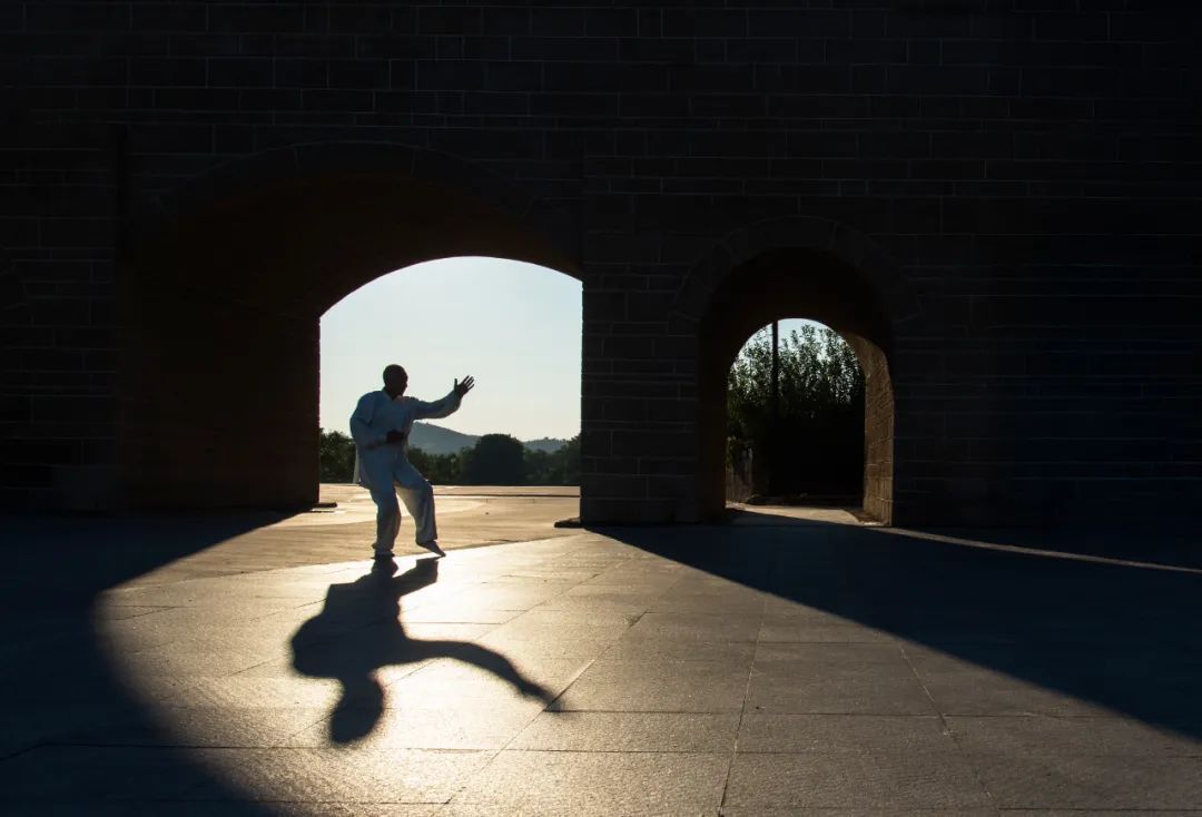 冬至来了，一年中最重要的养生时机！三个养生重点，储备一整年健康