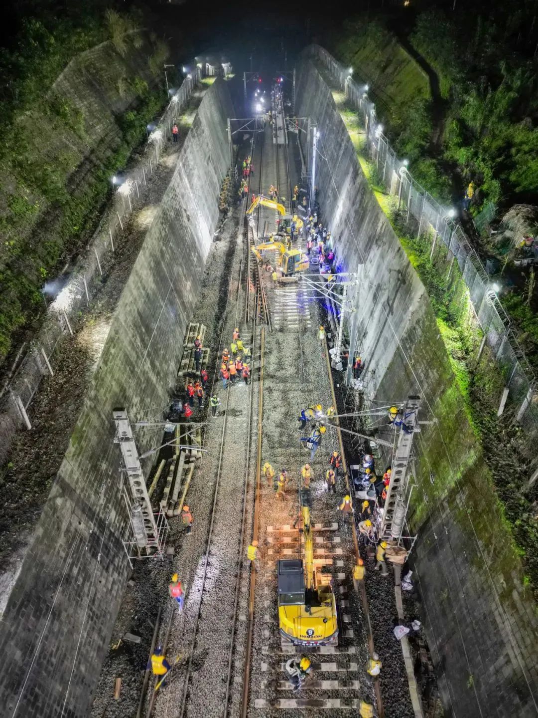 设计时速350公里！两条高铁有新进展→