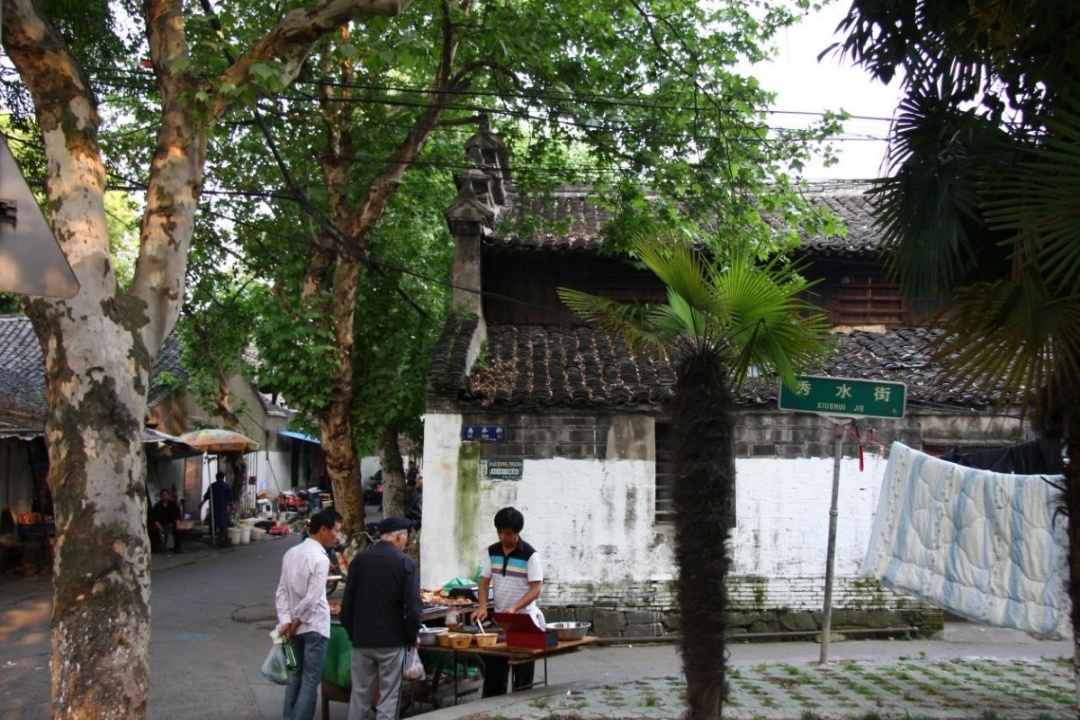 热点寻踪 | 《小巷人家》带火秀水街，城市如何借剧“出圈”？
