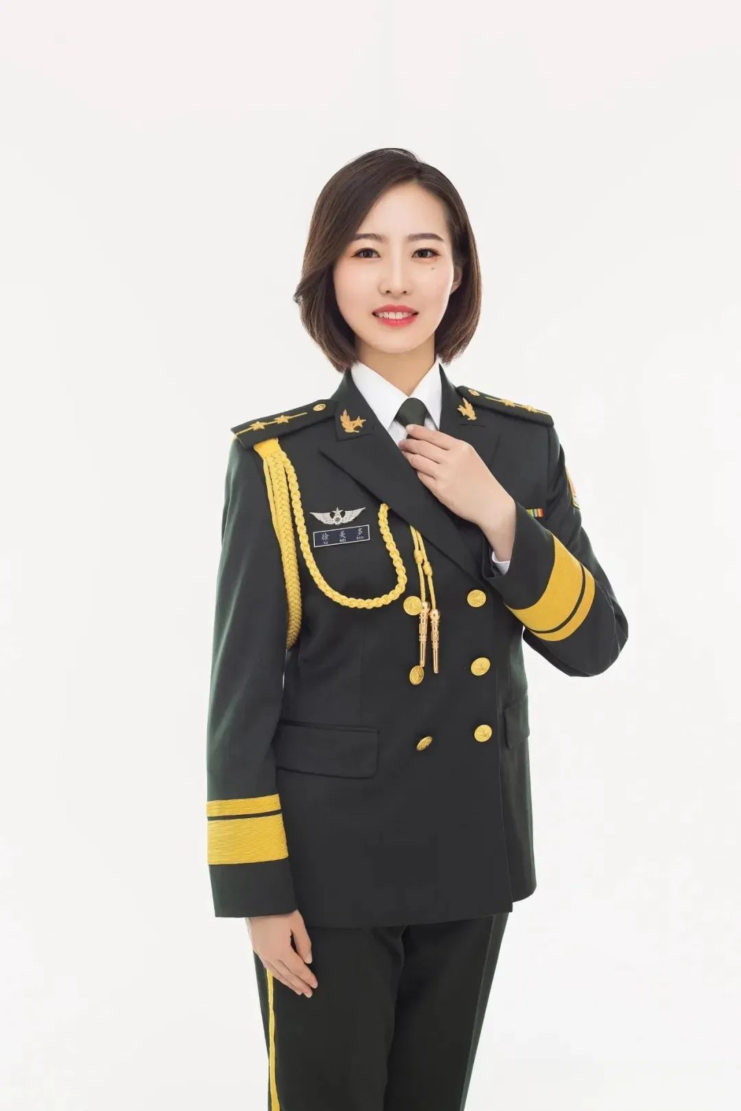 恭喜,她爱情事业双丰收! 恭喜,她爱情事业双丰收!