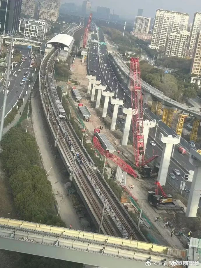 上海地铁11号线事故,后续来了→ 上海地铁11号线事故,后续来了→