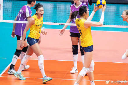 女排世俱杯 科内利亚诺夺冠