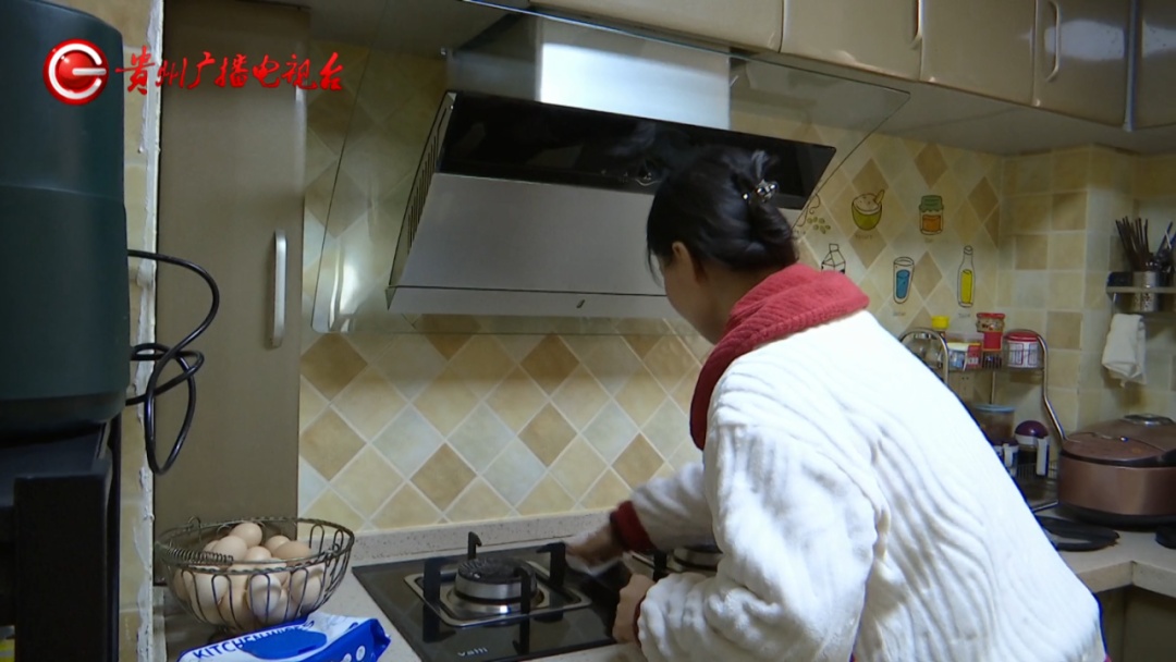 恶心坏了!“厨余炸弹”掉进家,残羹剩水炸开花,业主:不是第一次了 恶心坏了!“厨余炸弹”掉进家,残羹剩水炸开花,业主:不是第一次了