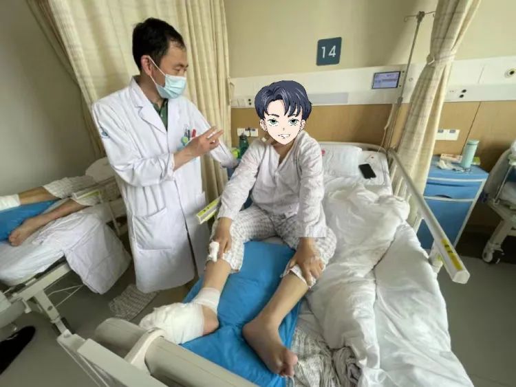 吓人！广东小伙双手密密麻麻长满“石头”，这个习惯很多人也有……