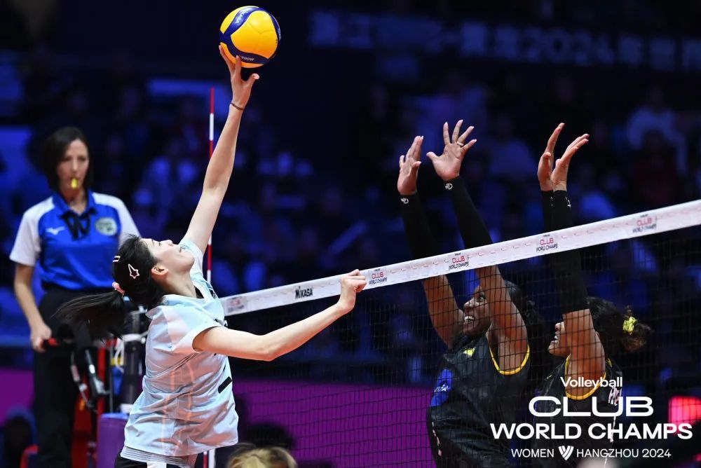 创历史！女排世俱杯决赛迎来“中国德比”