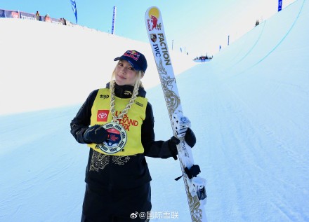 谷爱凌世界杯第17冠 刷新历史纪录！