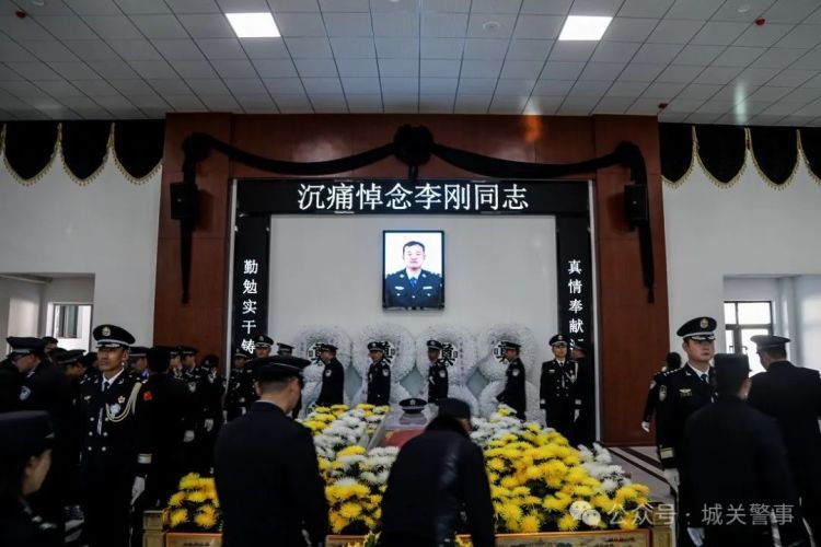 拉萨一民警因公牺牲，年仅38岁！遗体告别仪式21日举行