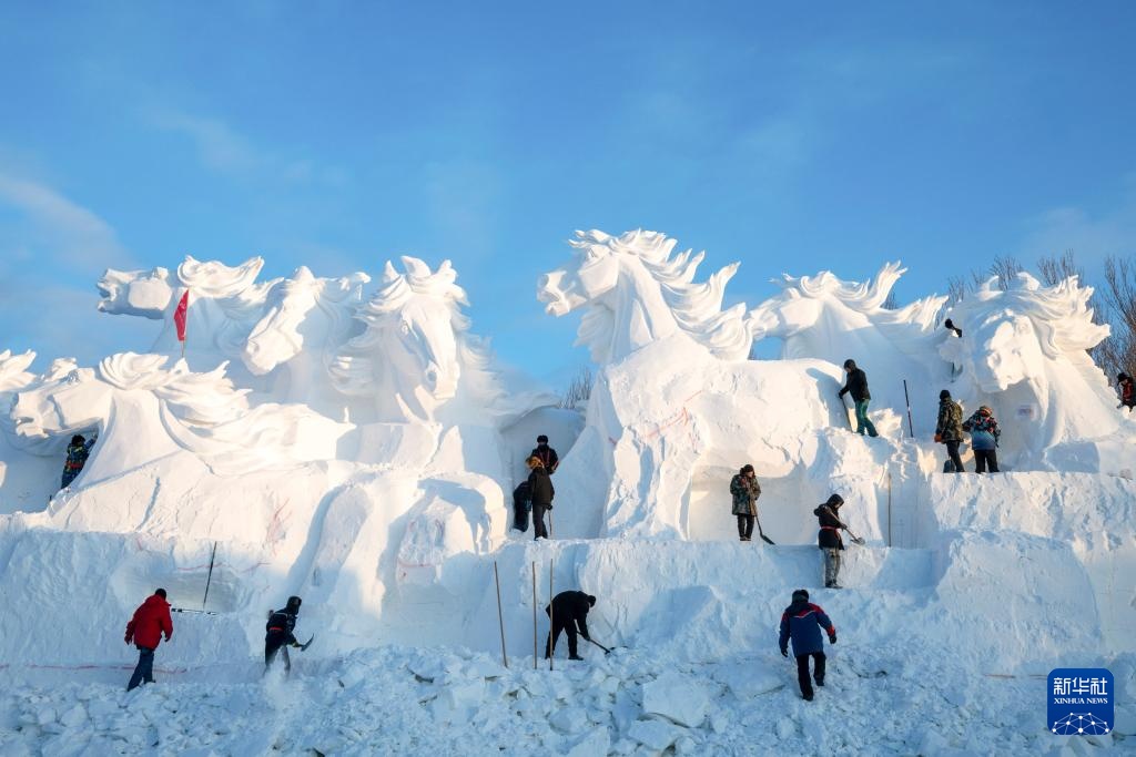 第37届太阳岛国际雪雕艺术博览会试开园