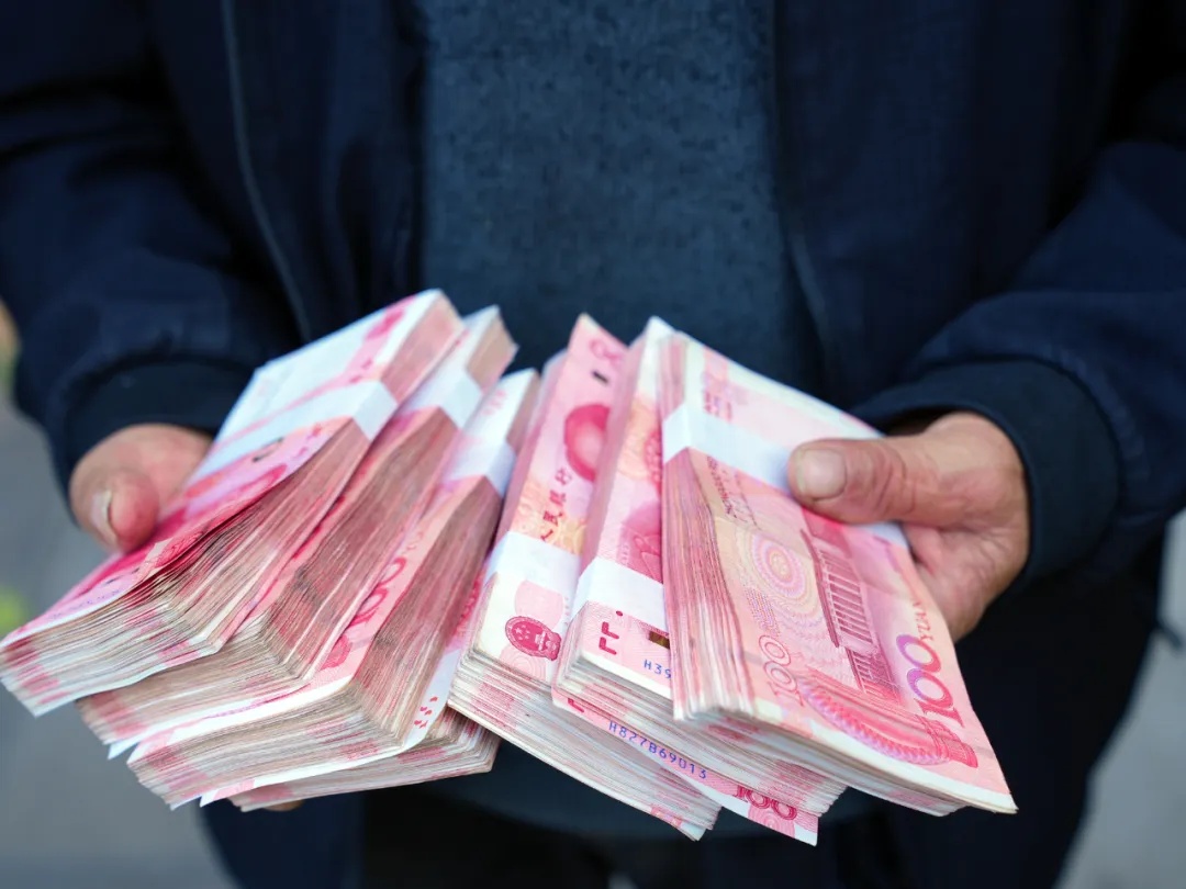 要求用快递寄现金都是骗术！民警快速拦截“巨款”