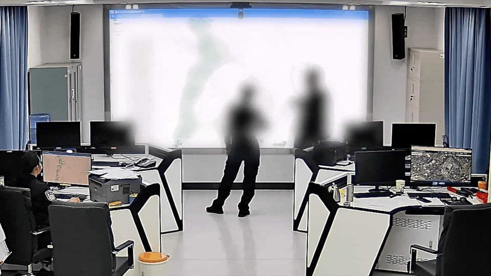 云南一位缉毒警察:为了不暴露身份,给自己一支烟的时间打盹,烟烫到手指就会惊醒! 云南一位缉毒警察:为了不暴露身份,给自己一支烟的时间打盹,烟烫到手指就会惊醒!