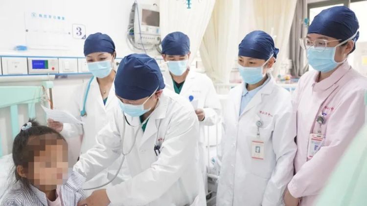 上海3岁女童反复高烧,竟同时感染3种病毒!医生紧急提醒 上海3岁女童反复高烧,竟同时感染3种病毒!医生紧急提醒