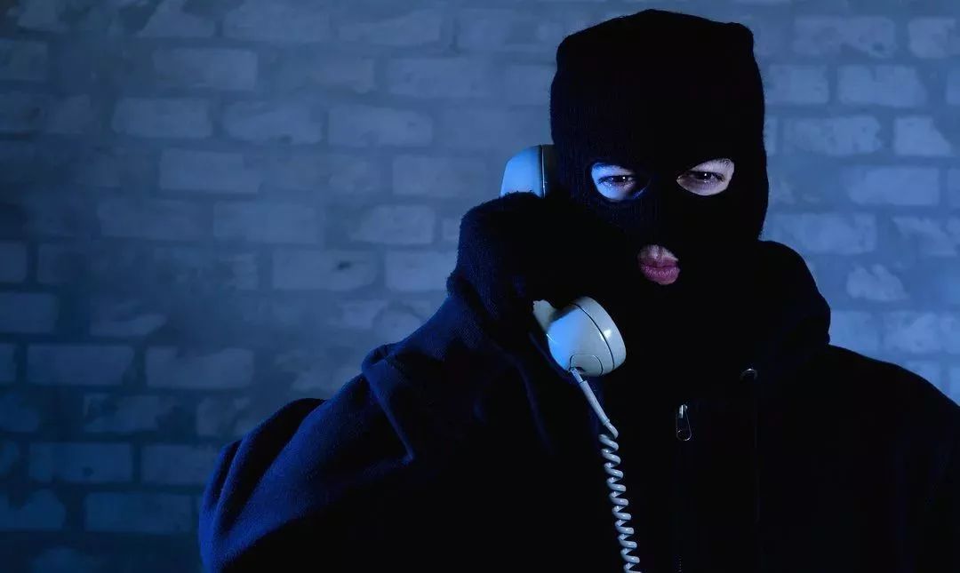 “妈，快救我......” 救不？就不！