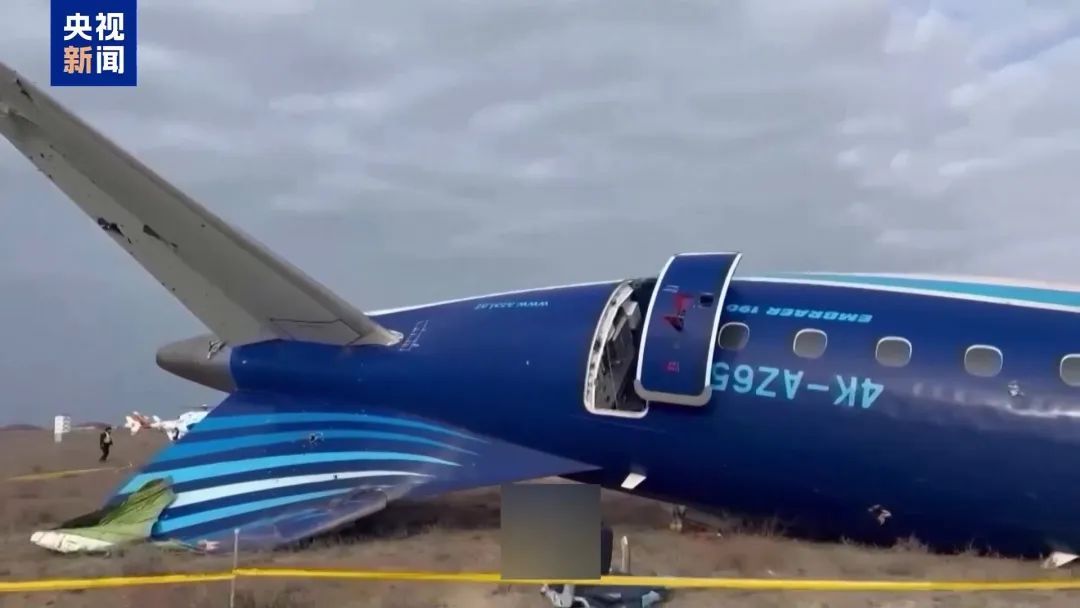 谜团待解！失事飞机曾3次尝试降落 机尾有可疑孔洞