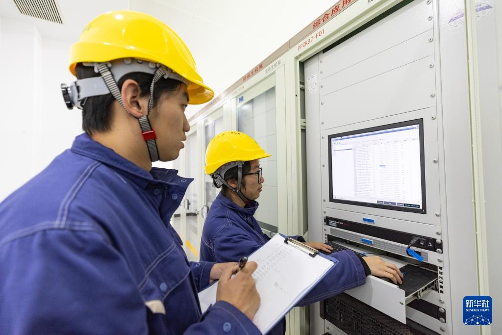 川渝1000千伏特高压交流工程投运