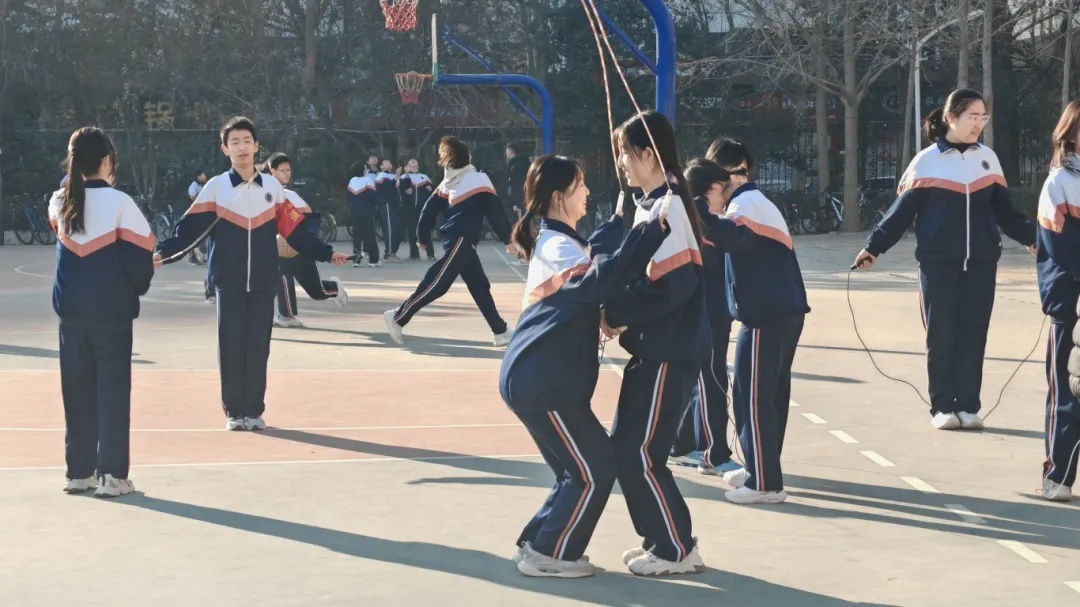 河北1市宣布：时间延长！中小学全面推行