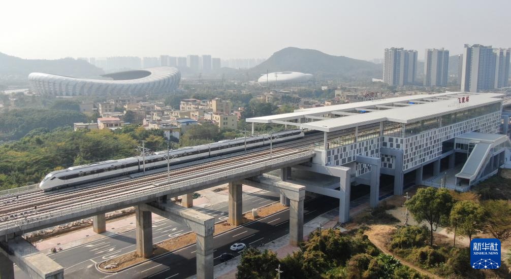 广清城际铁路北延线开通运营