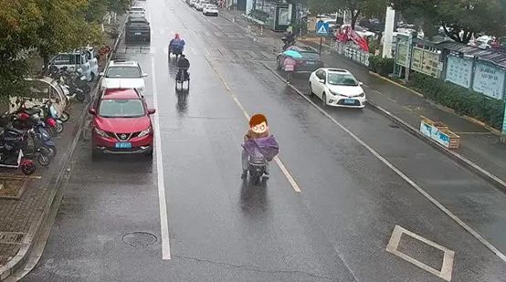 男子拘留所上午刚出来，晚上又进派出所