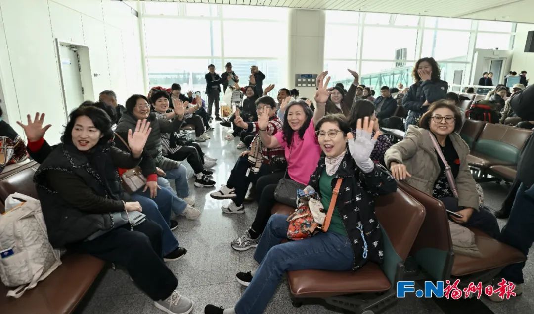 福州—首尔！顺利首航！他们现场直呼“太好了”