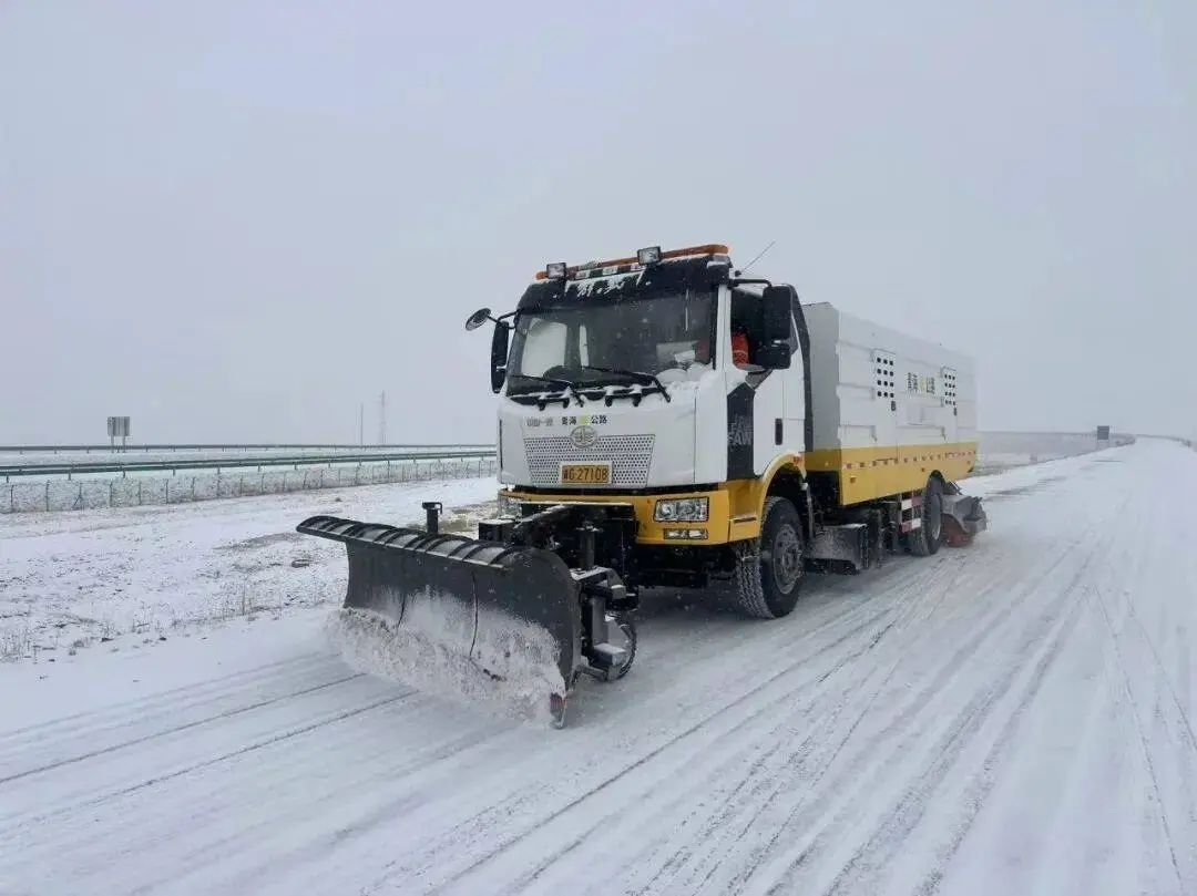 受降雪影响,青海部分路段实施交通管制! 受降雪影响,青海部分路段实施交通管制!