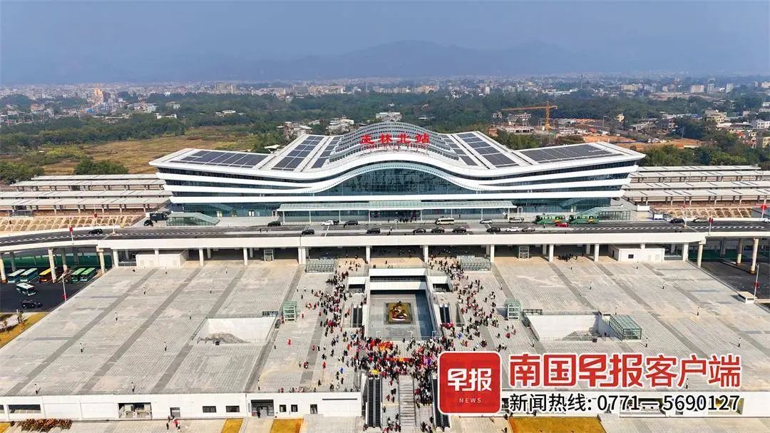 G5513次列车，抵达玉林北站！广西实现“市市通高铁”！