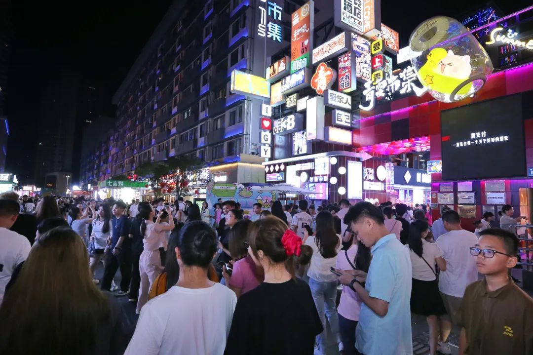 90后、00后游客占比超四分之三！“年轻态”贵阳，“年轻人”涌入！