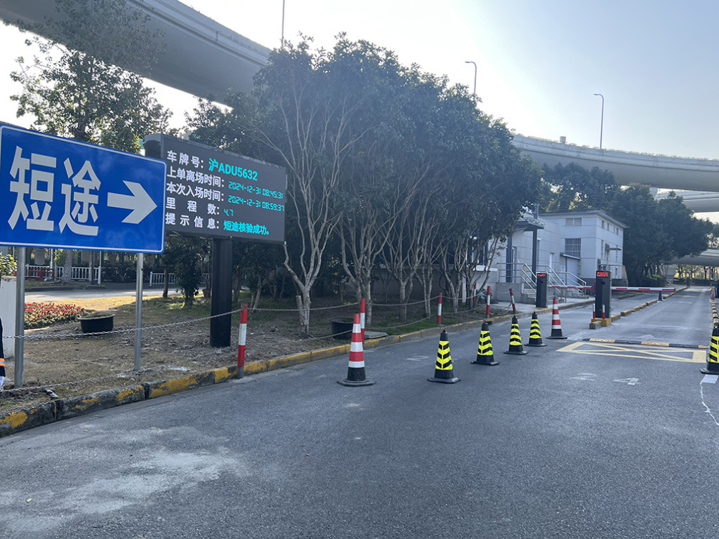 上海虹桥枢纽出租车短途运营模式明起实施,对的哥接单、乘客打车有何影响? 上海虹桥枢纽出租车短途运营模式明起实施,对的哥接单、乘客打车有何影响?