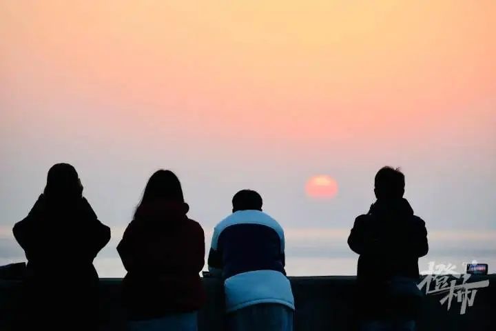日出东方!2025年杭州第一个绝美日出,你看到了吗? 日出东方!2025年杭州第一个绝美日出,你看到了吗?