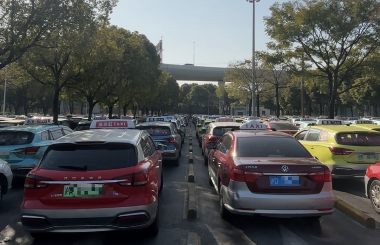 正式投入运营！上海虹桥枢纽重要调整，网友激动：不用担心司机态度了！