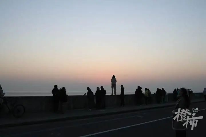 日出东方!2025年杭州第一个绝美日出,你看到了吗? 日出东方!2025年杭州第一个绝美日出,你看到了吗?