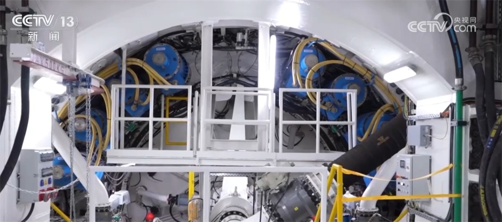 一批重大工程加紧推进、重大项目投入使用 “硬核”实力彰显中国力量