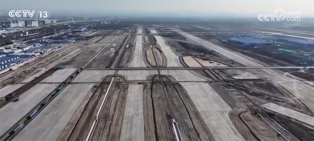 一批重大工程加紧推进、重大项目投入使用 “硬核”实力彰显中国力量