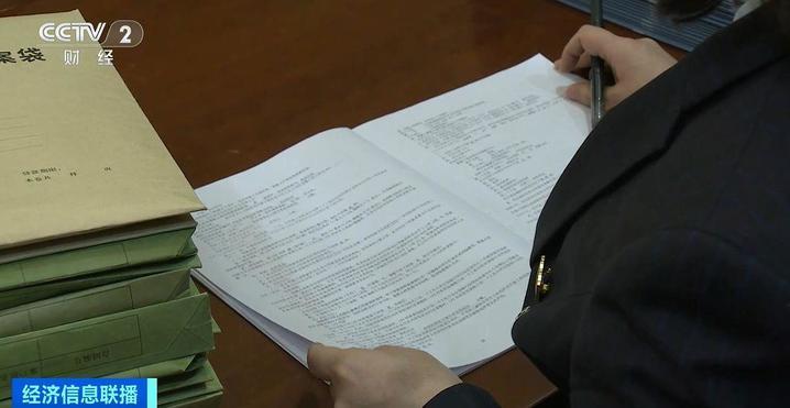 房贷利率迎来大幅下调,能省多少钱?一文详解→ 房贷利率迎来大幅下调,能省多少钱?一文详解→