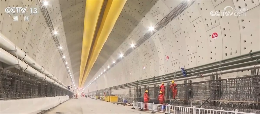 一批重大工程加紧推进、重大项目投入使用 “硬核”实力彰显中国力量