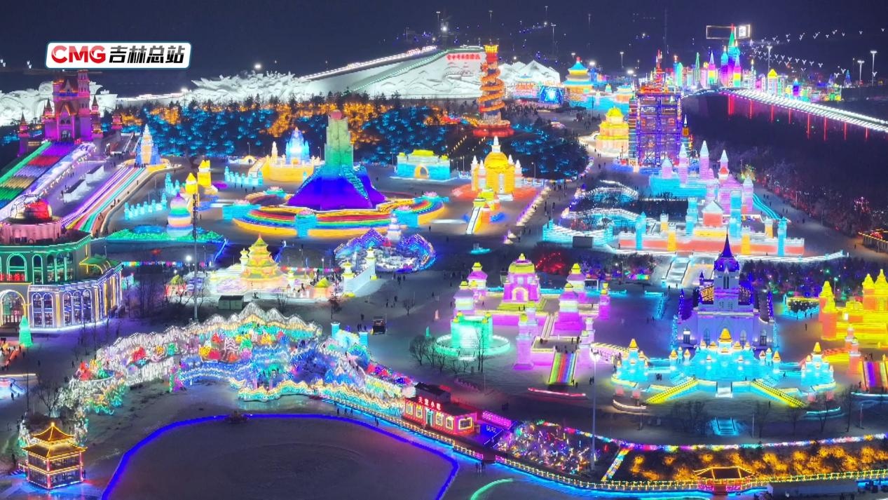 吉地过年 吉祥如意丨玩冰嬉雪 尽享冰雪雕独特美景 吉地过年 吉祥如意丨玩冰嬉雪 尽享冰雪雕独特美景