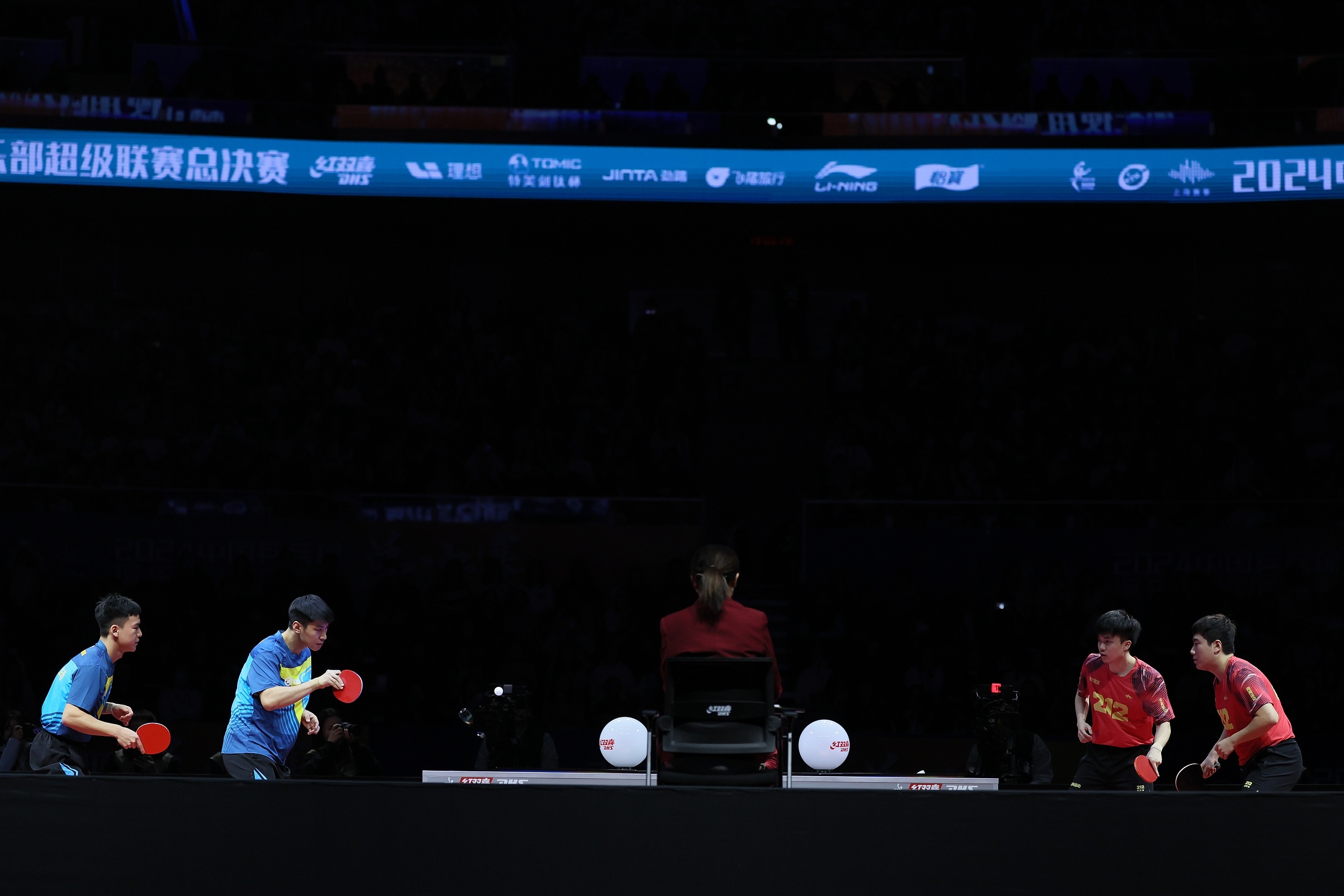 3比0完胜!王楚钦领衔山东队夺下乒超总决赛男团冠军 3比0完胜!王楚钦领衔山东队夺下乒超总决赛男团冠军