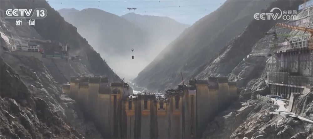 一批重大工程加紧推进、重大项目投入使用 “硬核”实力彰显中国力量